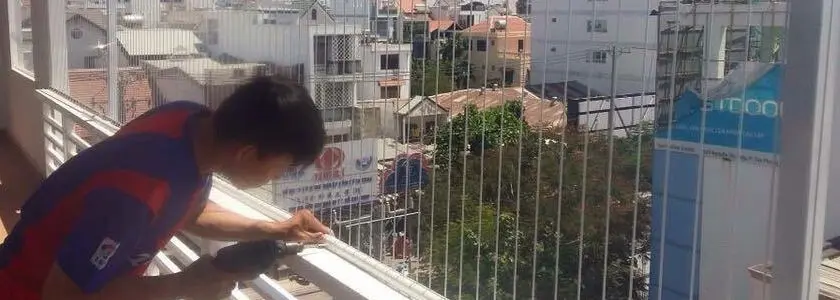 luoi-an-toan-ban-cong-chung-cu-ho-gia-dinh-bao-ve-tre-nho-hung-phat