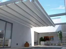 mai-hien-di-dong-lap-dat-tai-ho-boi-biet-thu