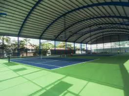 Những điểm lưu ý khi làm sân tennis có mái che san-tennis-co-mai-che-2