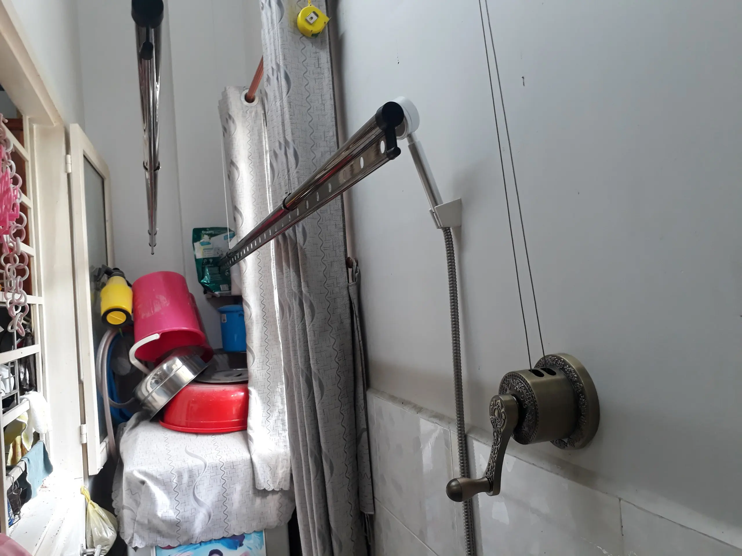 sieu-thi-duy-loi-com-hinh-anh-gian-phoi-quan-ao-thong-minh-takashi-192-thuc-te