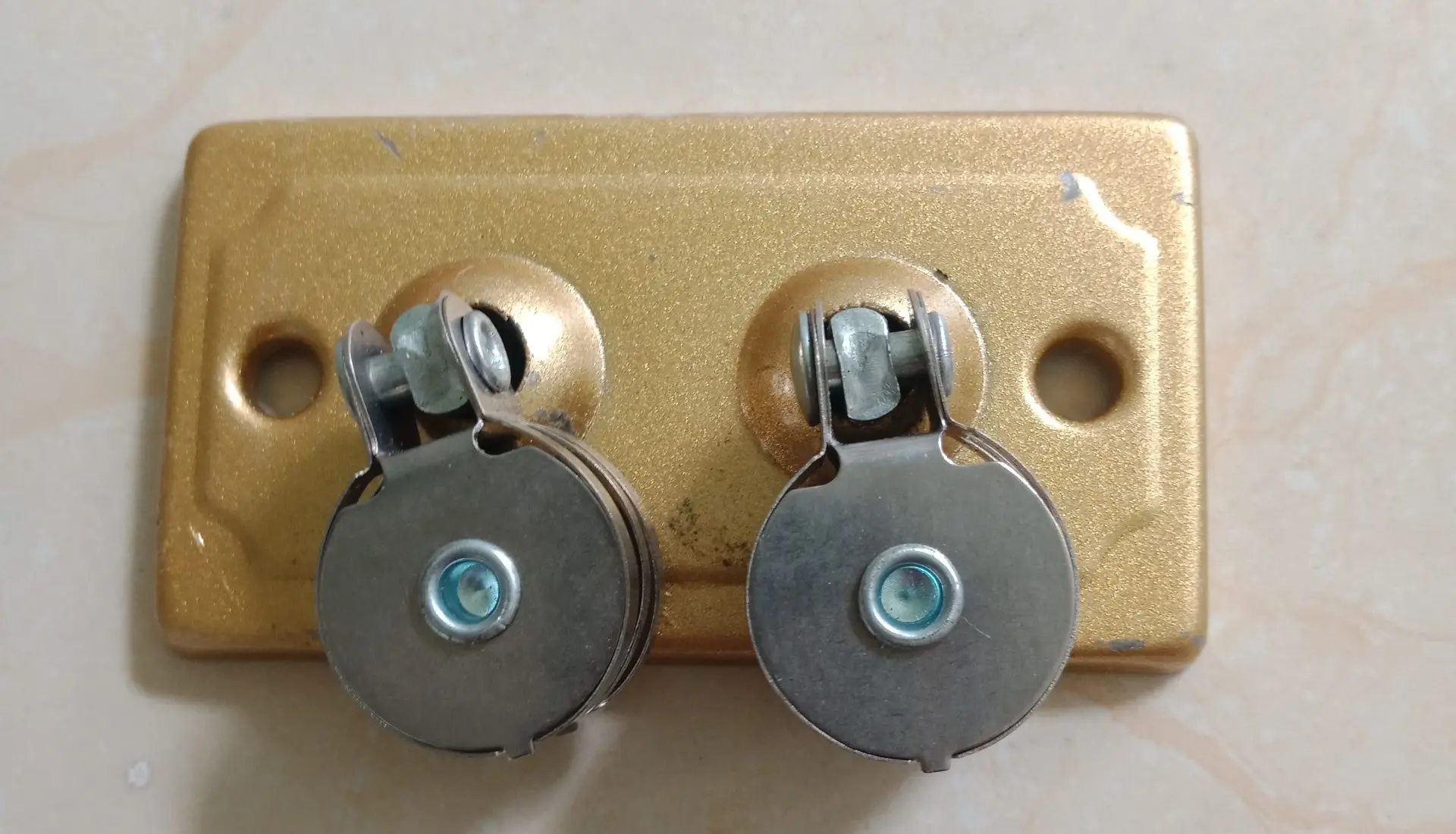 Mẫu Puly dẫn hướng cho sản phẩm